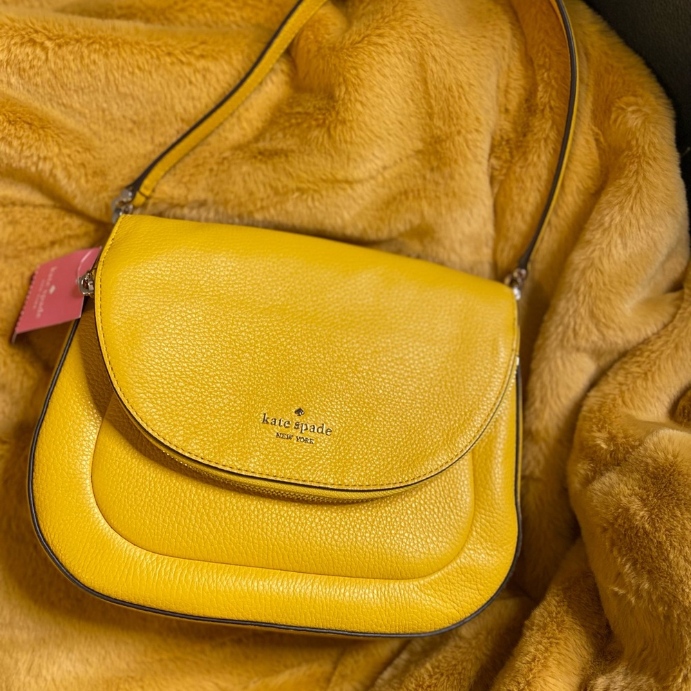 Kate Spade Medium Shoulder Bag in Sunflower